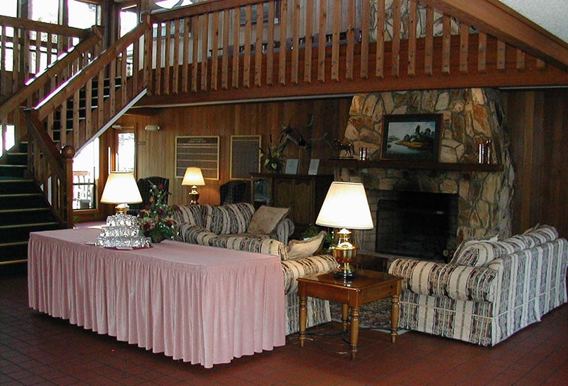 lobby in Ben Hill Griffin Lodge